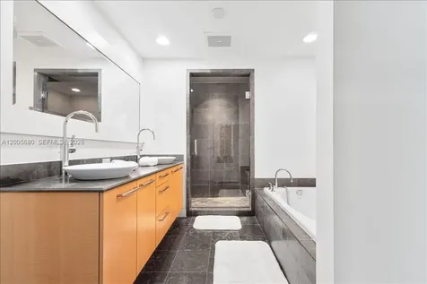 3801 Collins Avenue Miami Beach FL 33140