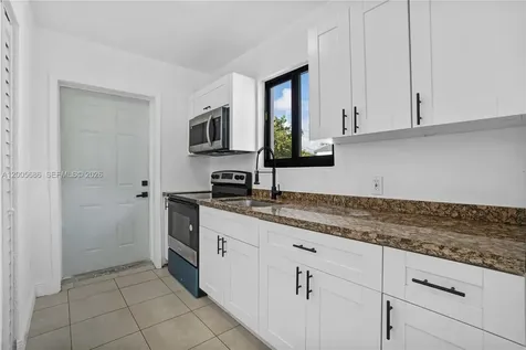 1340 NW 52nd Street Miami FL 33142