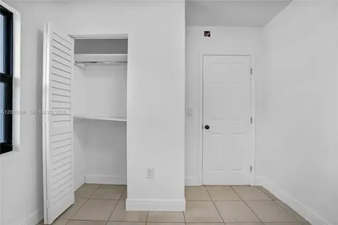 1340 NW 52nd Street Miami FL 33142