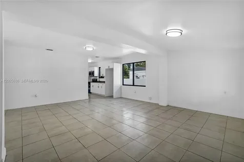 1340 NW 52nd Street Miami FL 33142