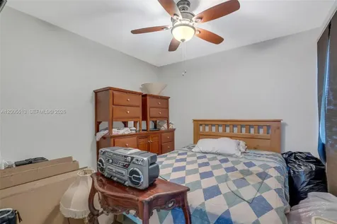 862 W 79th Street Hialeah FL 33014