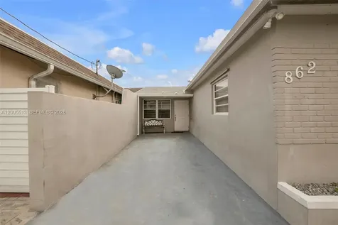 862 W 79th Street Hialeah FL 33014