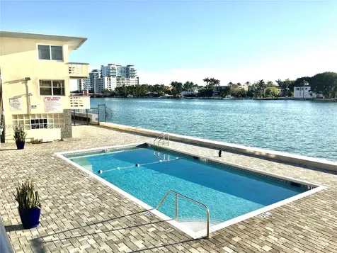 6484 Indian Creek Miami Beach FL 33141