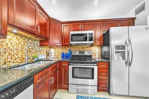3725 S Ocean Drive Hollywood FL 33019