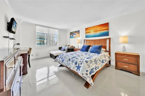 3725 S Ocean Drive Hollywood FL 33019