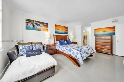 3725 S Ocean Drive Hollywood FL 33019