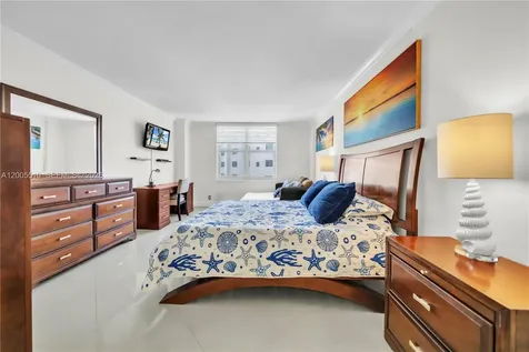 3725 S Ocean Drive Hollywood FL 33019