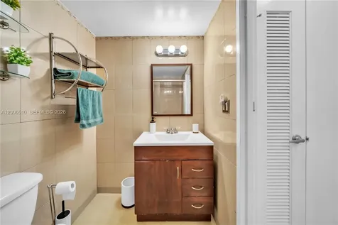 3725 S Ocean Drive Hollywood FL 33019