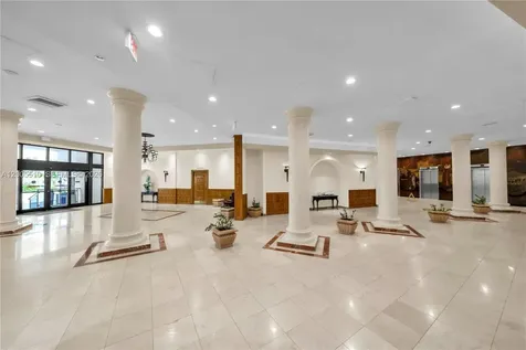 3725 S Ocean Drive Hollywood FL 33019