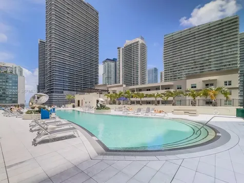 999 SW 1st Avenue Miami FL 33130