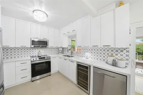 4331 SW 7th Street Miami FL 33134