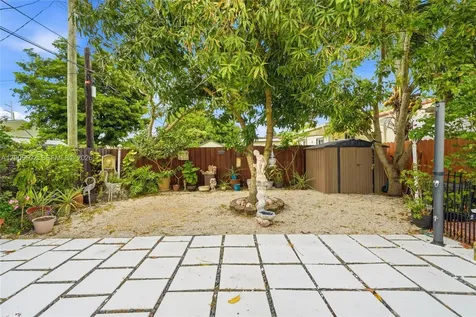 4331 SW 7th Street Miami FL 33134