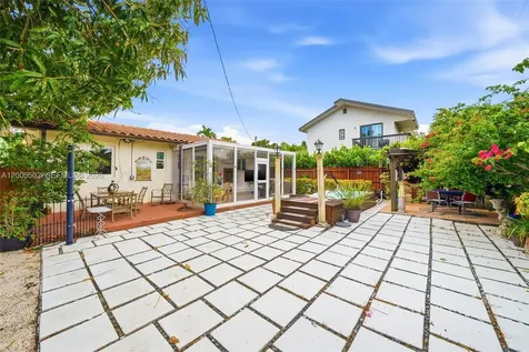 4331 SW 7th Street Miami FL 33134