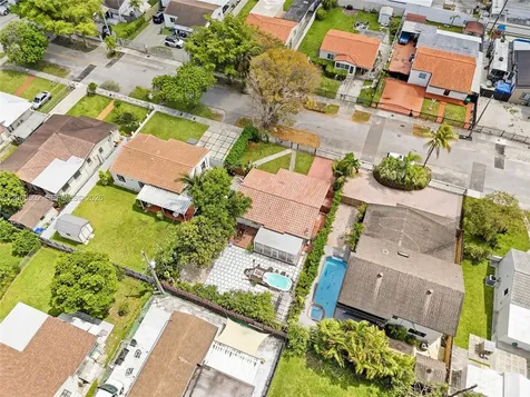 4331 SW 7th Street Miami FL 33134