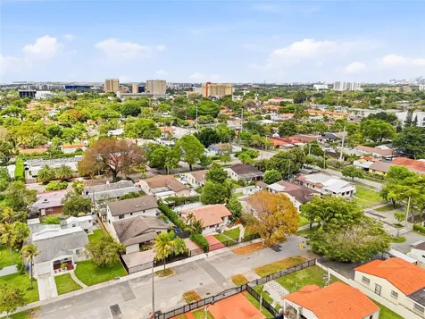 4331 SW 7th Street Miami FL 33134