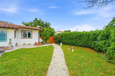 4331 SW 7th Street Miami FL 33134
