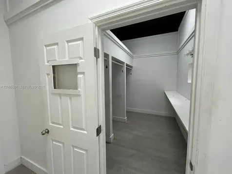 2199 NW 20th Street Miami FL 33142