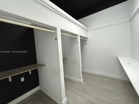 2199 NW 20th Street Miami FL 33142