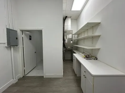 2199 NW 20th Street Miami FL 33142