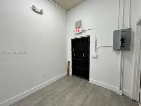 2199 NW 20th Street Miami FL 33142