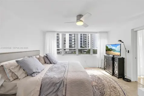 11 Island Avenue Miami Beach FL 33139