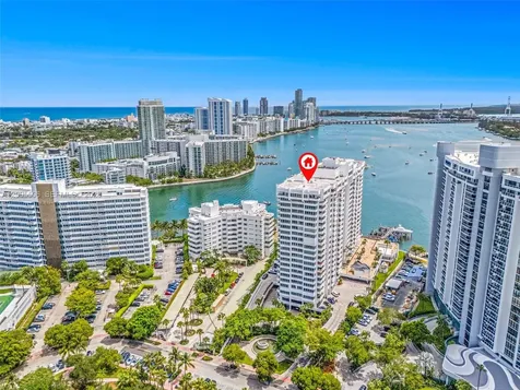 11 Island Avenue Miami Beach FL 33139
