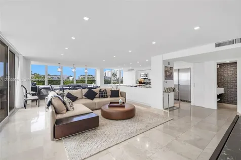 11 Island Avenue Miami Beach FL 33139