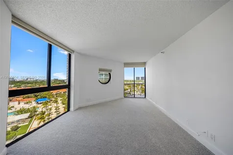 3610 Yacht Club Drive Aventura FL 33180