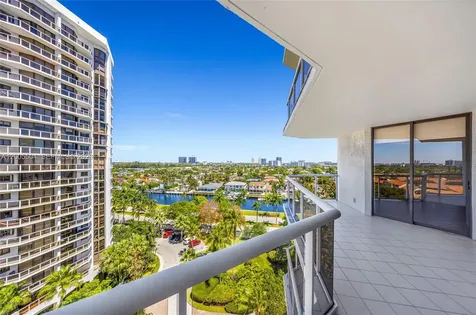 3610 Yacht Club Drive Aventura FL 33180