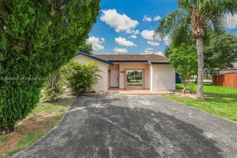 13890 SW 43rd Terrace Miami FL 33175