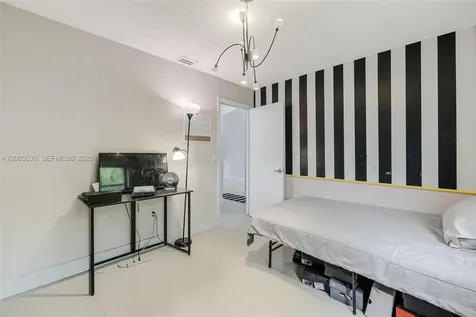 13890 SW 43rd Terrace Miami FL 33175