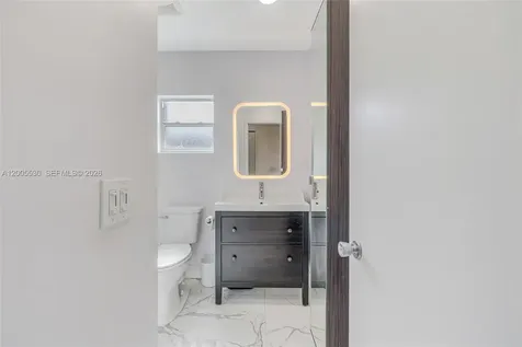 13890 SW 43rd Terrace Miami FL 33175