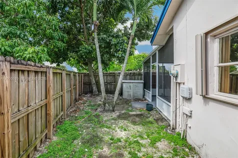 13890 SW 43rd Terrace Miami FL 33175