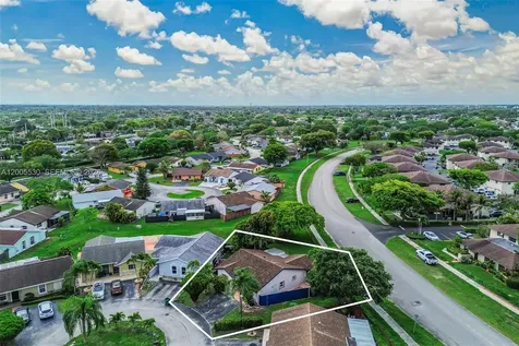 13890 SW 43rd Terrace Miami FL 33175