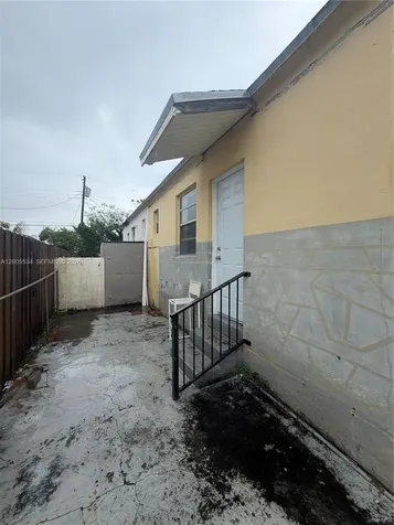 Miami FL 33147