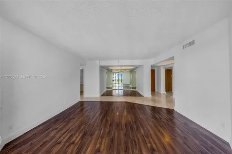 3610 Yacht Club Drive Aventura FL 33180