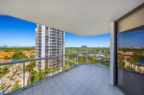 3610 Yacht Club Drive Aventura FL 33180