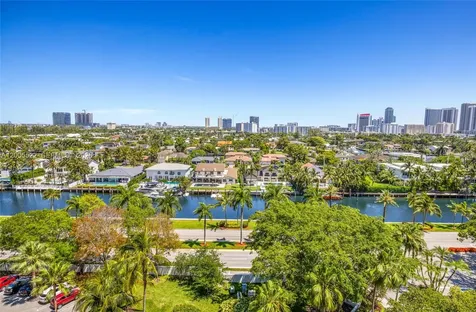 3610 Yacht Club Drive Aventura FL 33180