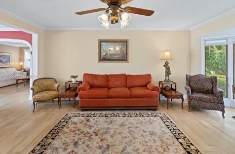 4800 NE 13th Terrace Oakland Park FL 33334