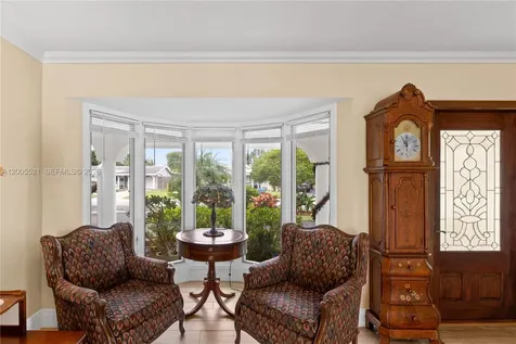 4800 NE 13th Terrace Oakland Park FL 33334