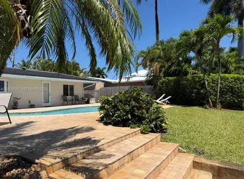 4800 NE 13th Terrace Oakland Park FL 33334