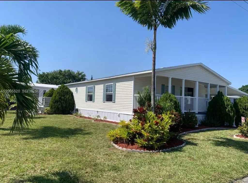 3021 SW 52nd Avenue Davie FL 33314