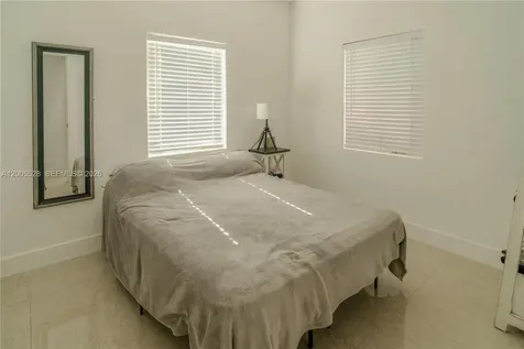 2148 NE 181st Street North Miami Beach FL 33162