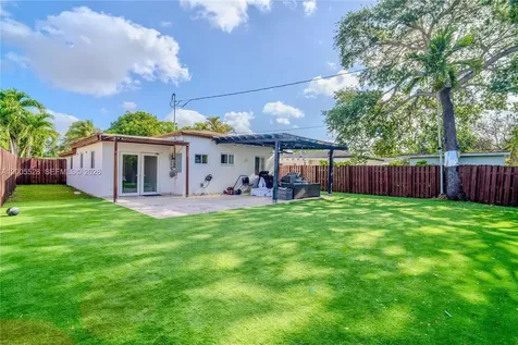 2148 NE 181st Street North Miami Beach FL 33162