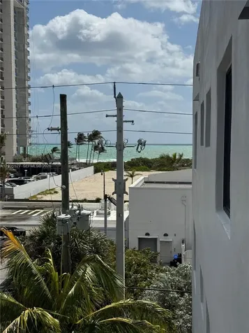 6725 Harding Avenue Miami Beach FL 33141