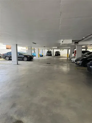 6725 Harding Avenue Miami Beach FL 33141