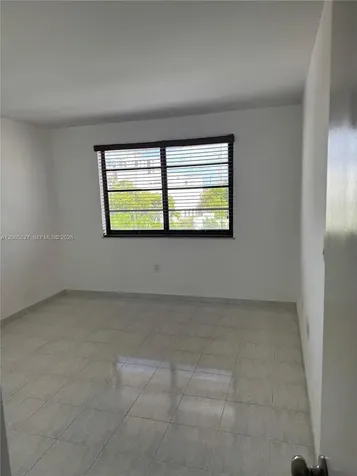 6725 Harding Avenue Miami Beach FL 33141