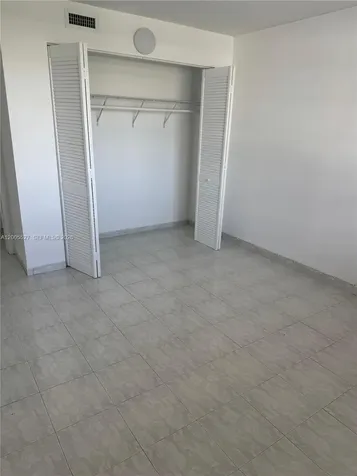 6725 Harding Avenue Miami Beach FL 33141