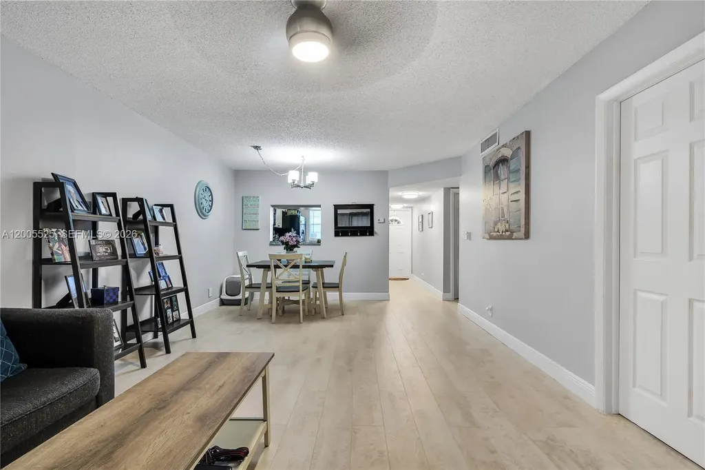 3777 NW 78th Avenue Davie FL 33024