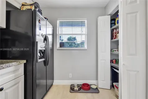 3777 NW 78th Avenue Davie FL 33024